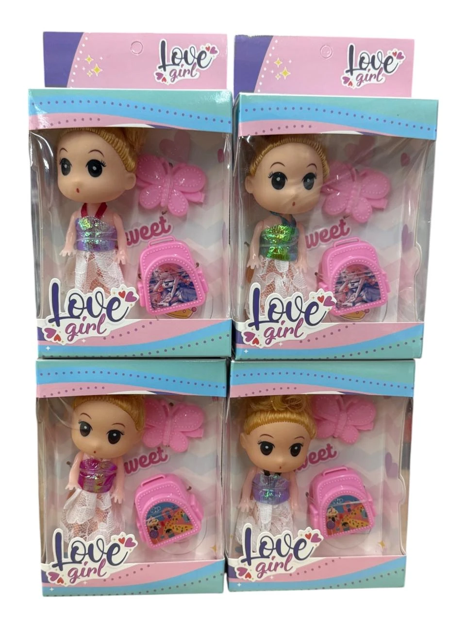 Muñeca con accesorios chica
